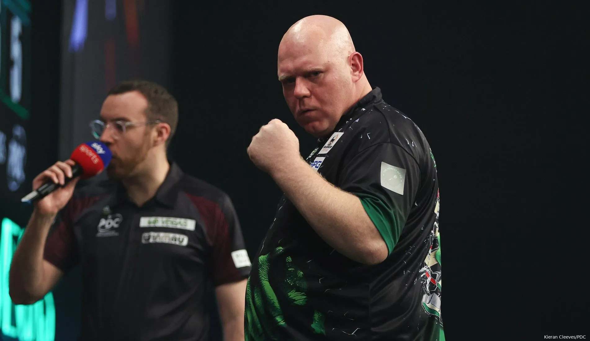 Sensational Smash Martin Lukeman storms into Grand Slam of Darts semifinals with Rob Cross win